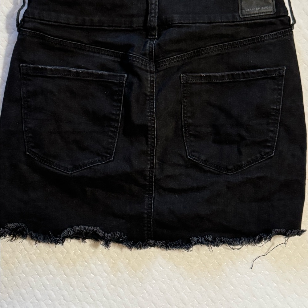 American Eagle Black Denim Skirt.  Size 10 - Picture 2 of 7